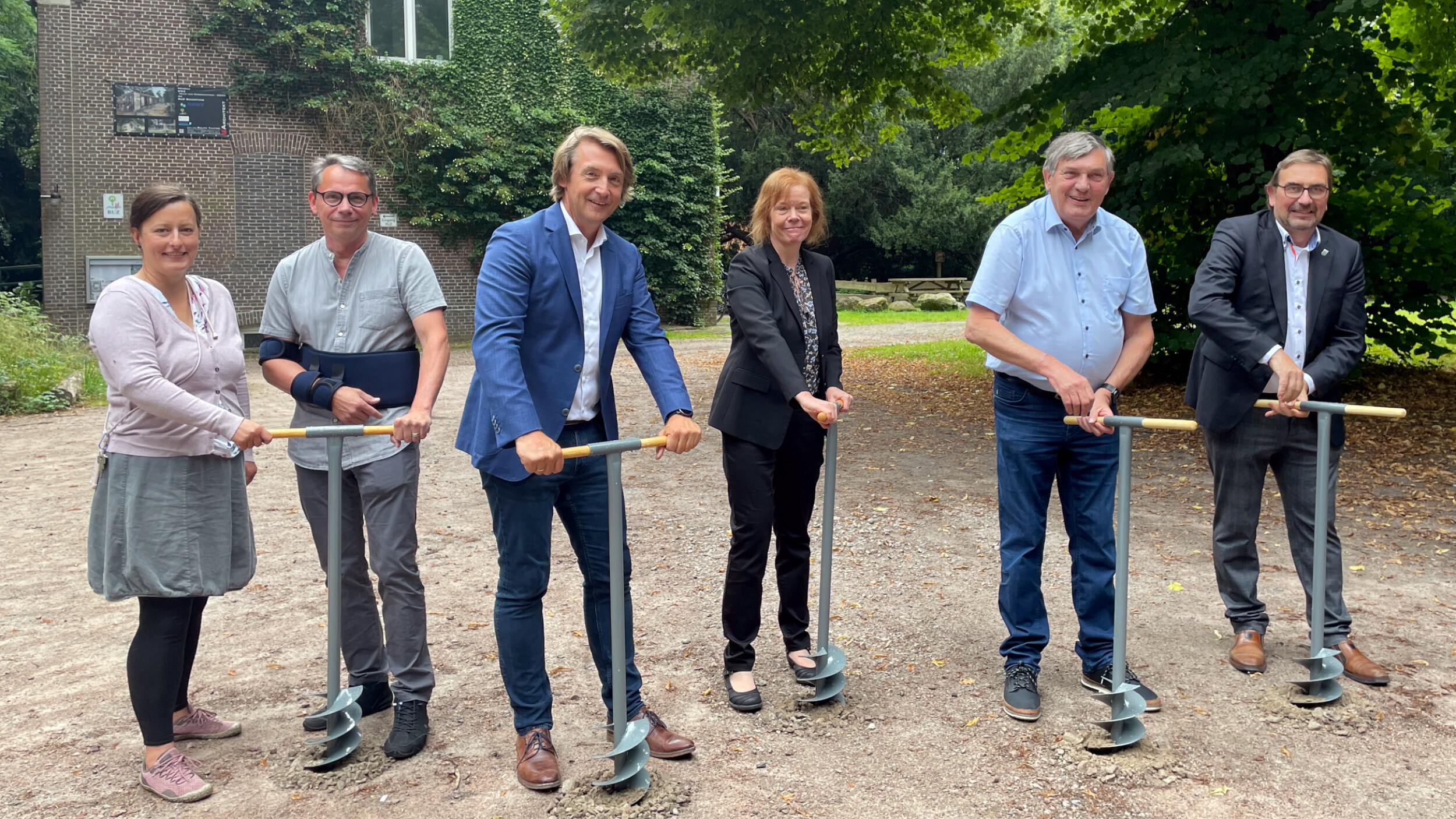 Der Bau unseres neuen Wasser-Wald-Zentrums