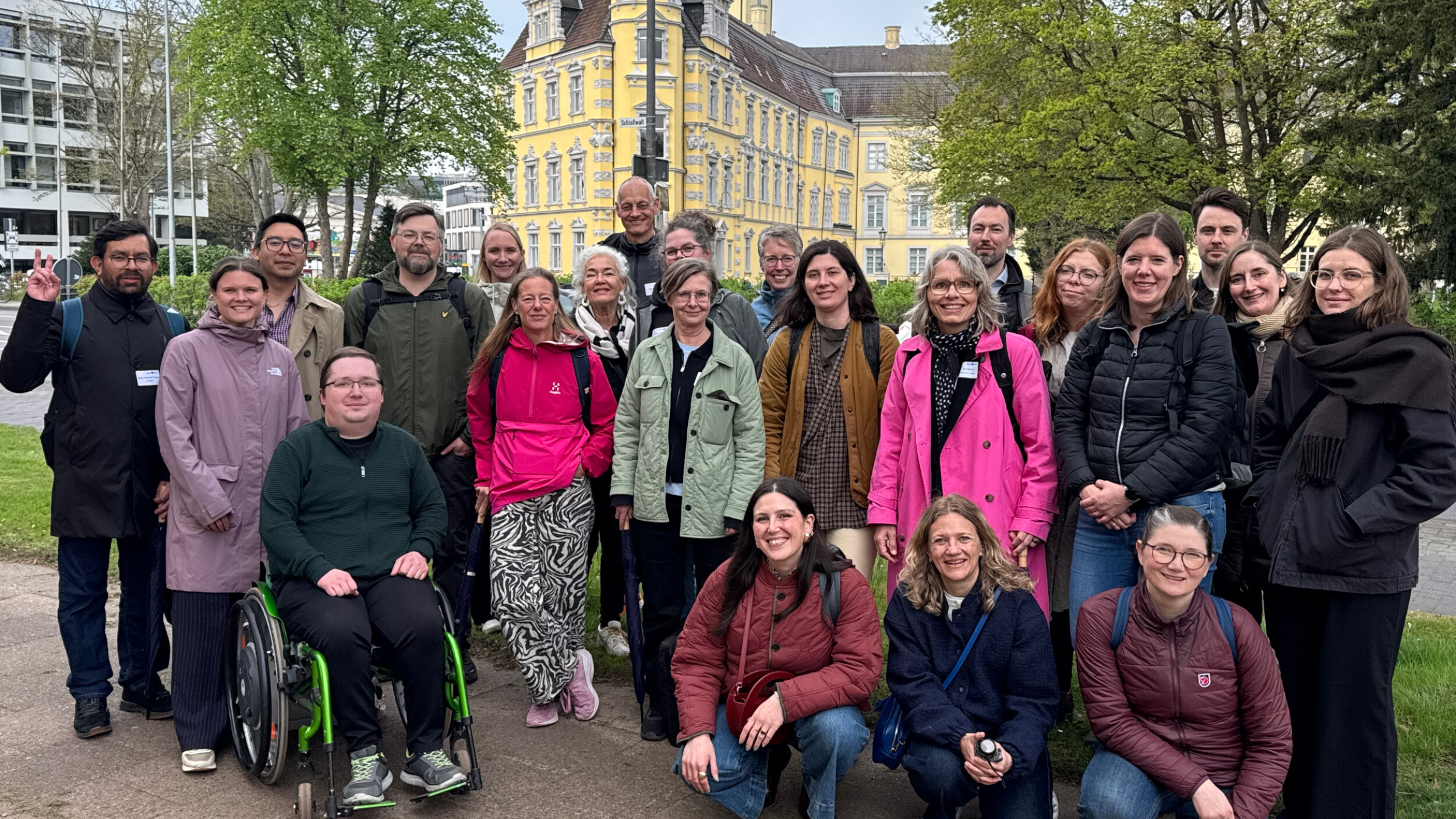 Projektgruppe DISCO vor dem Oldenburger Schloss
